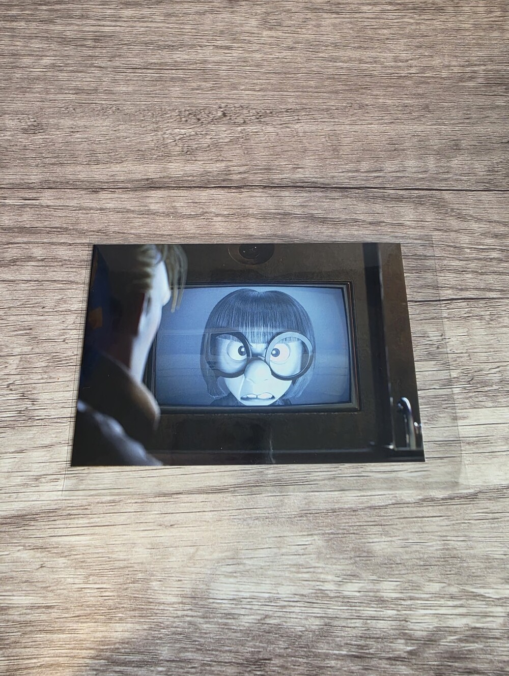 ✨️BUY 3 FOR $22 Edna Mode, The Incridibles, 2004 Postcard